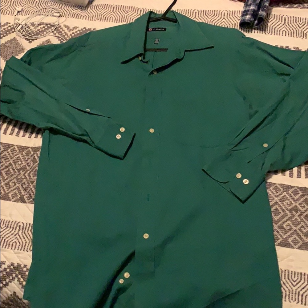 Button down - Picture 2 of 3